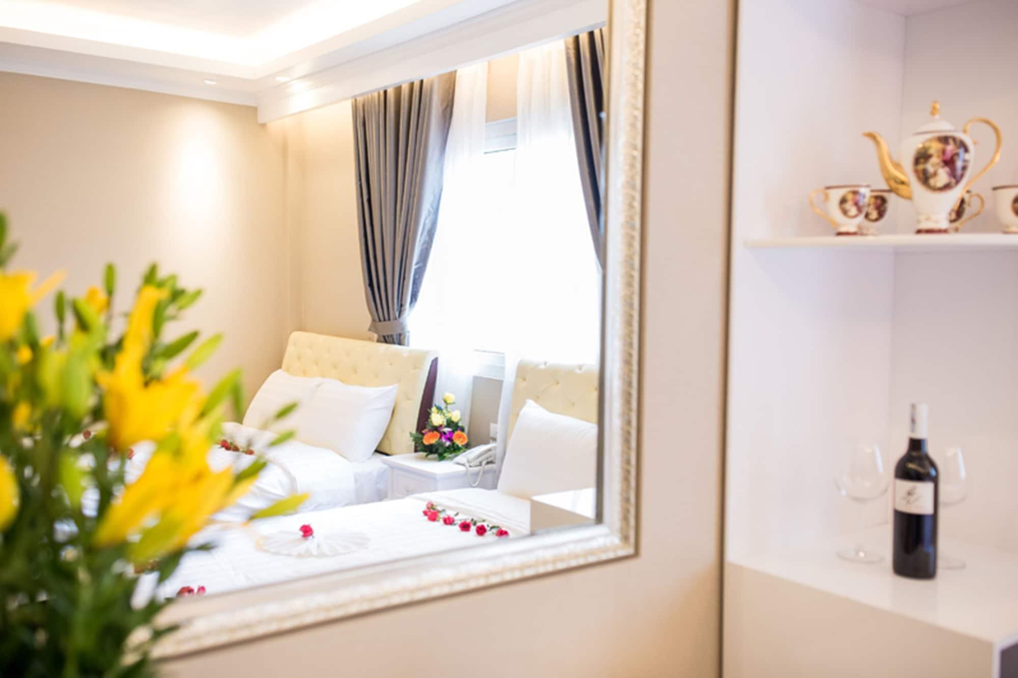 Little Hanoi Deluxe Hotel Екстериор снимка