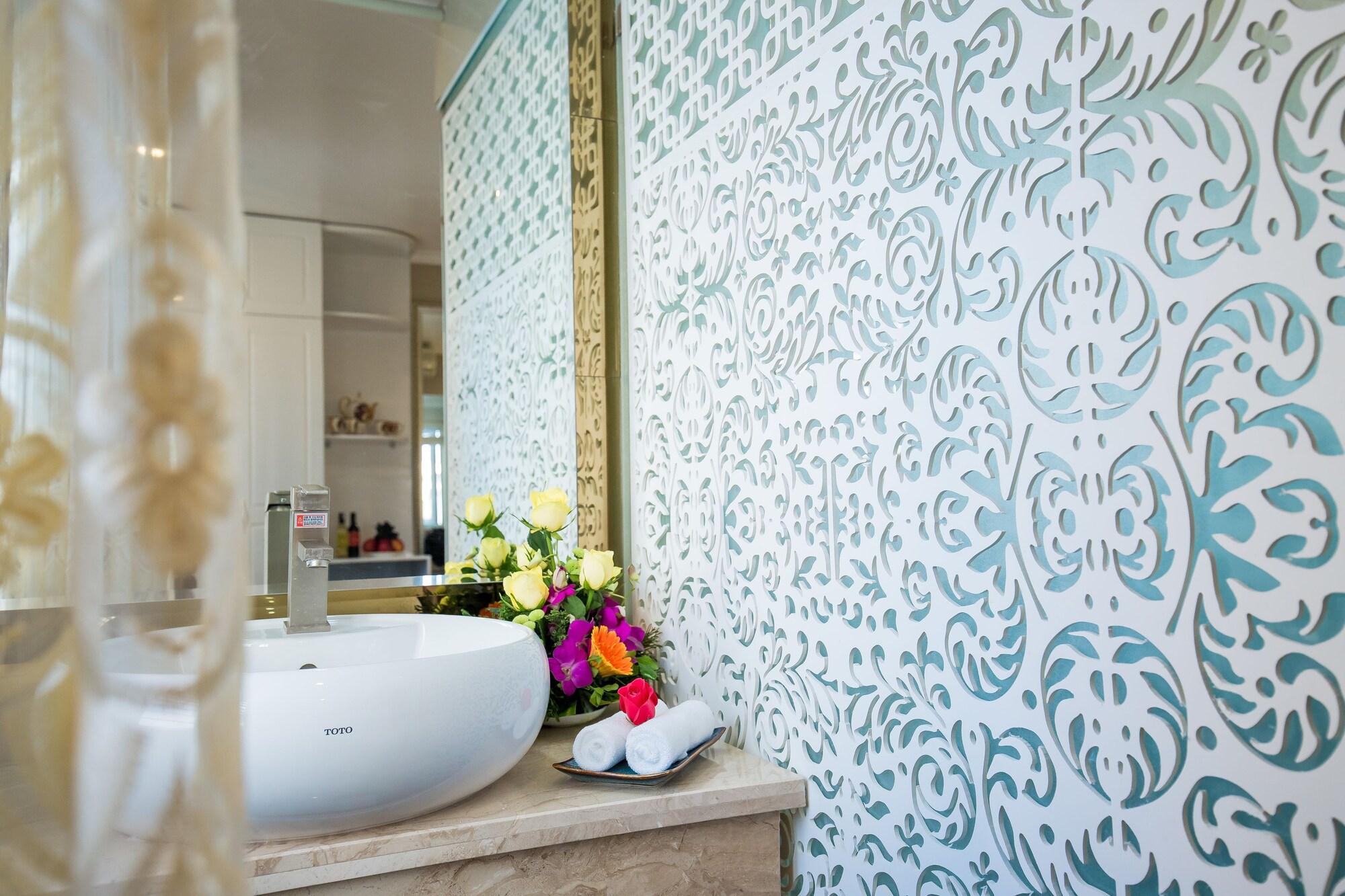 Little Hanoi Deluxe Hotel Екстериор снимка