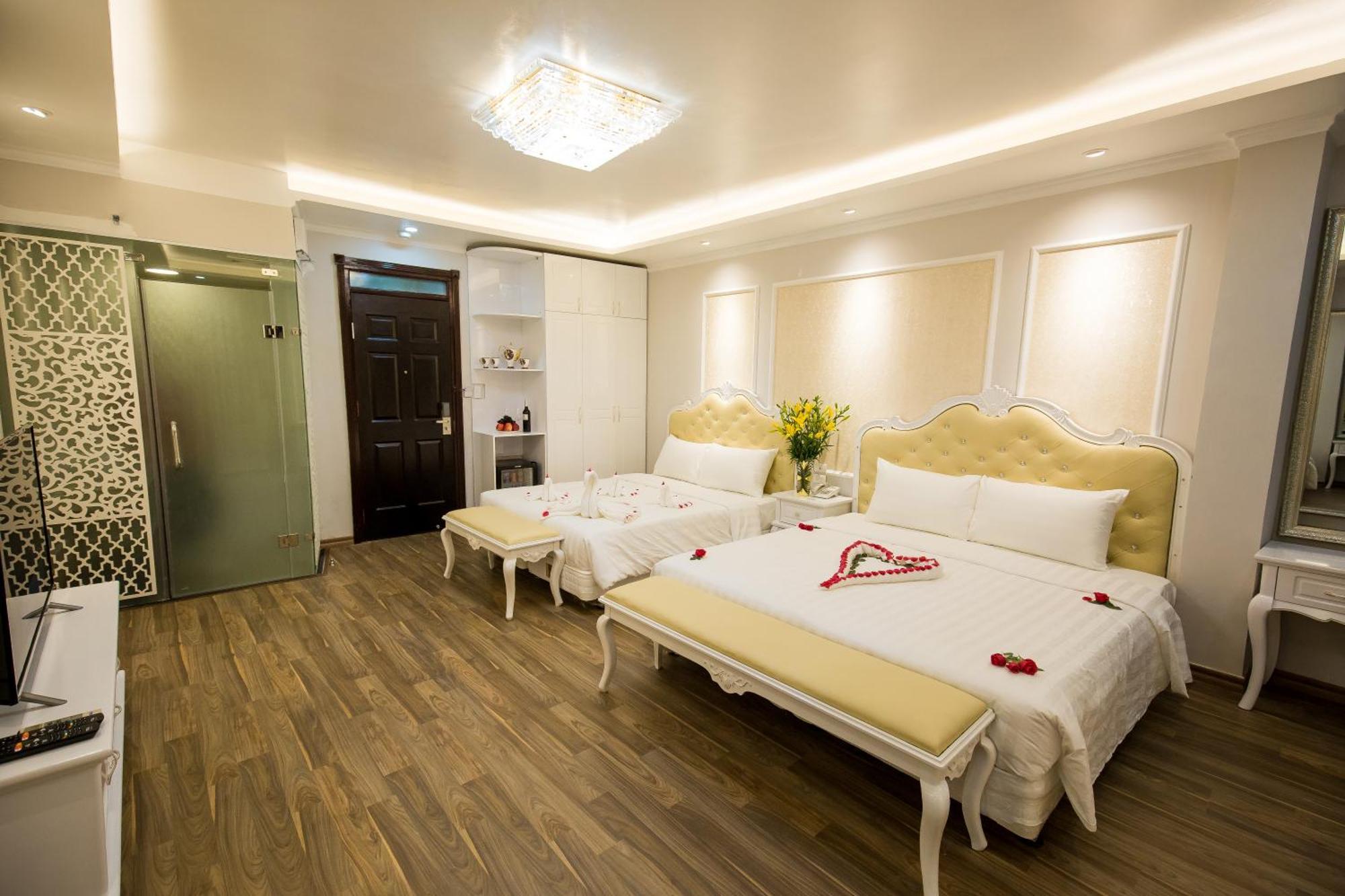 Little Hanoi Deluxe Hotel Стая снимка